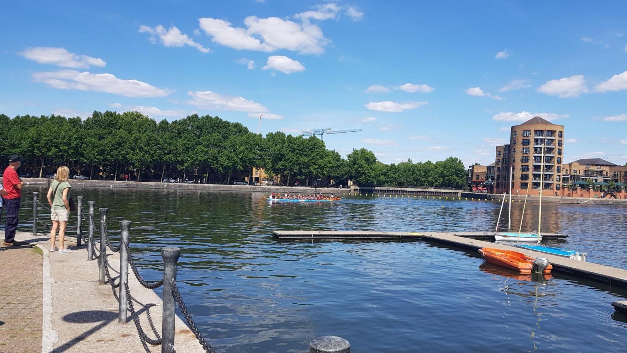 Riverside 3Br With Easy Transport 20Mins To City Centre Londen Buitenkant foto