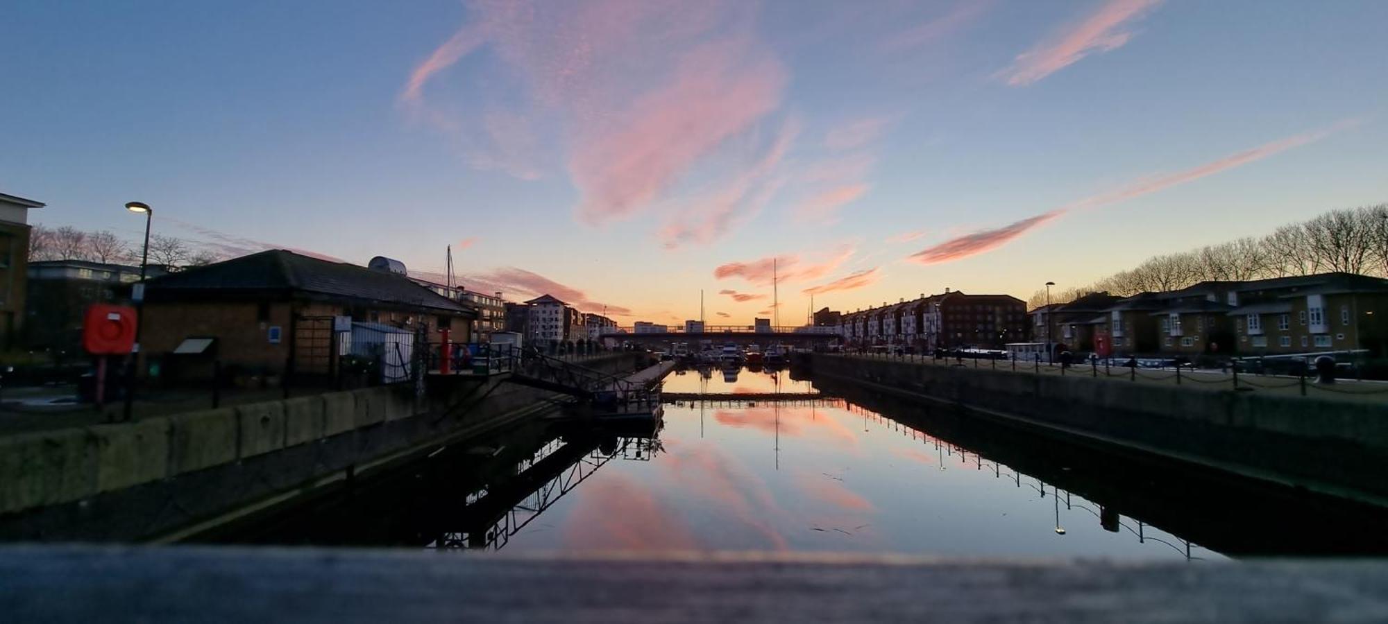 Riverside 3Br With Easy Transport 20Mins To City Centre Londen Buitenkant foto